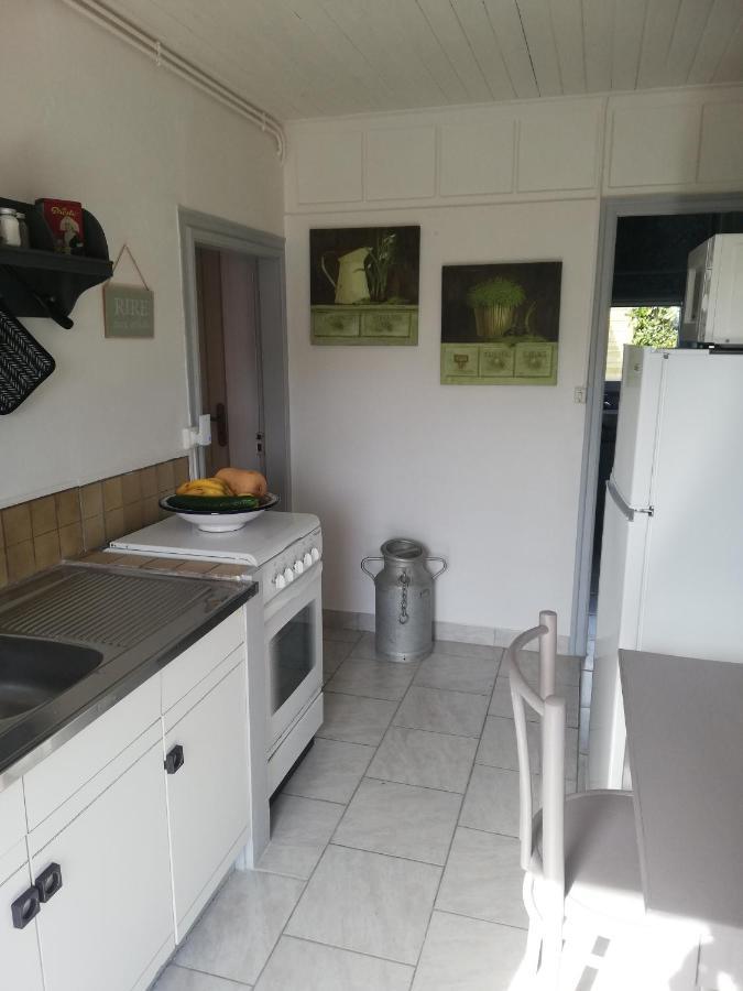 Le Gite Des Megalithes Le Bernard Exterior photo